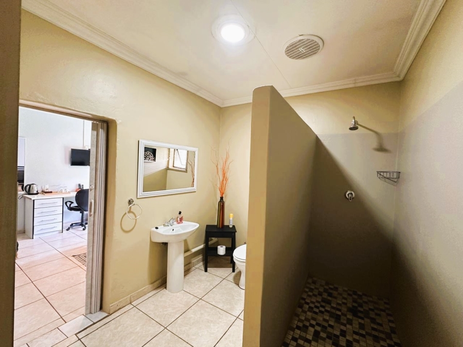 7 Bedroom Property for Sale in Deneysville Free State